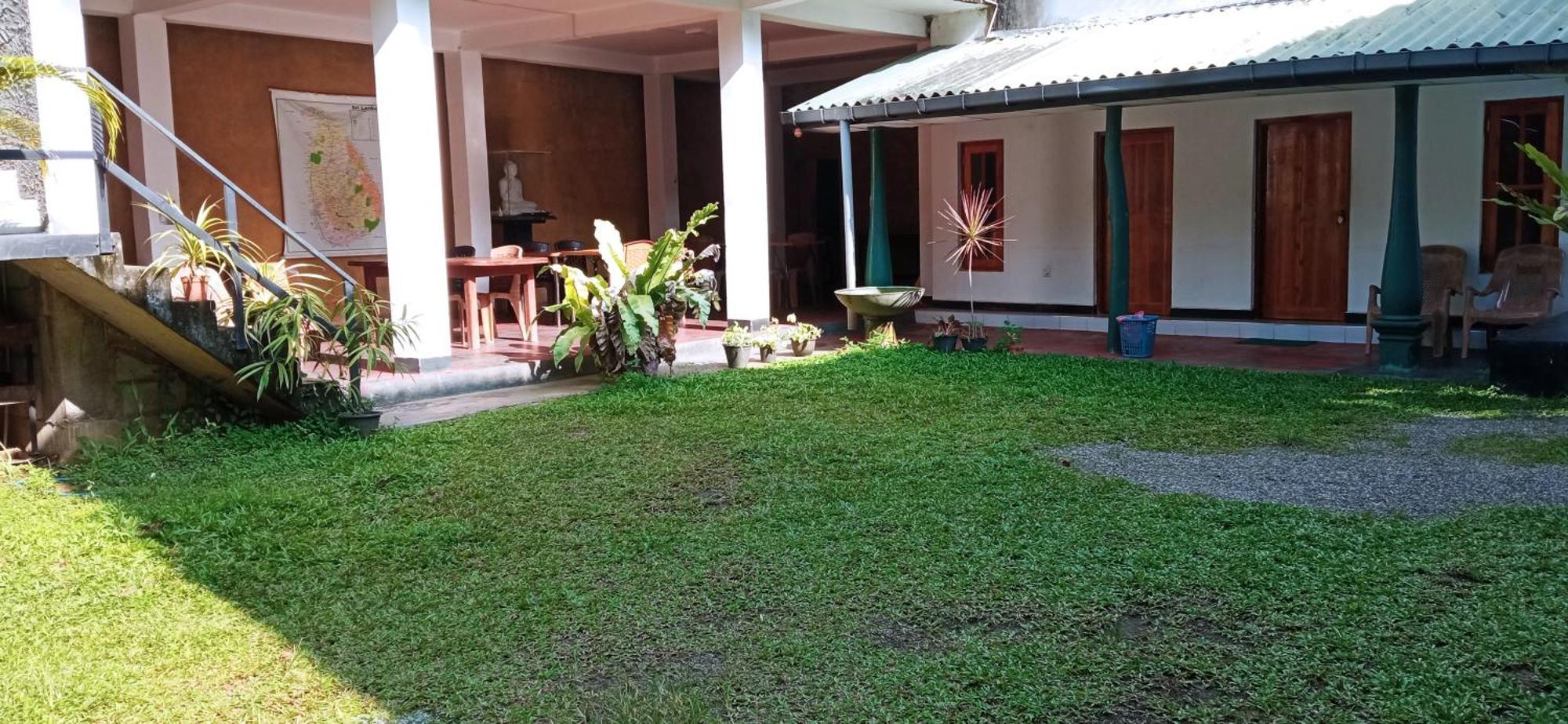 Ferienwohnung Canberra Safari House Udawalawe Exterior foto